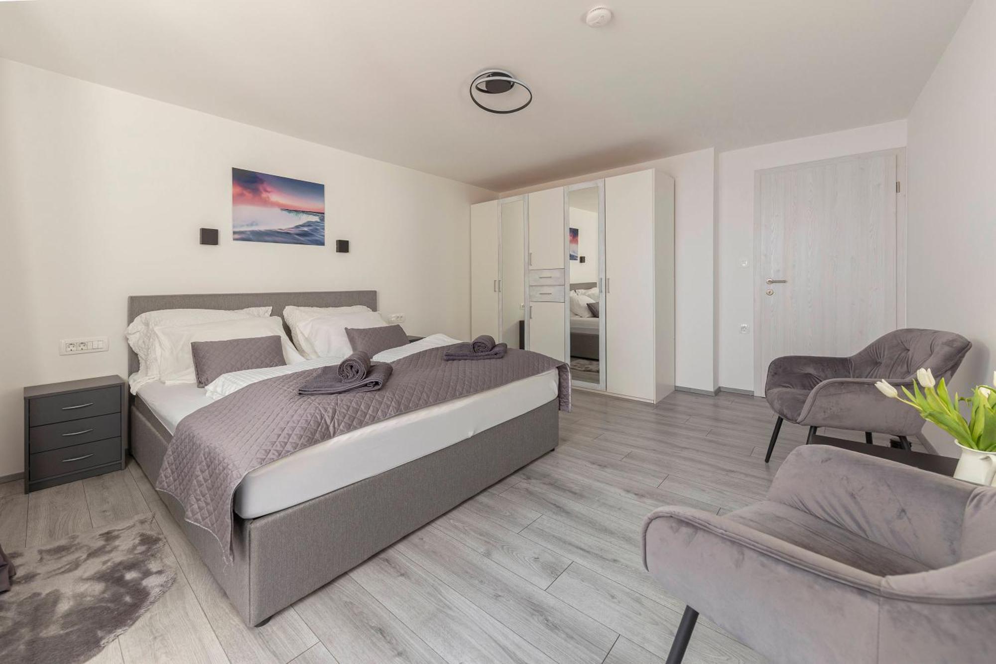 Deluxe Apartments 55 克拉尼斯卡戈拉 外观 照片