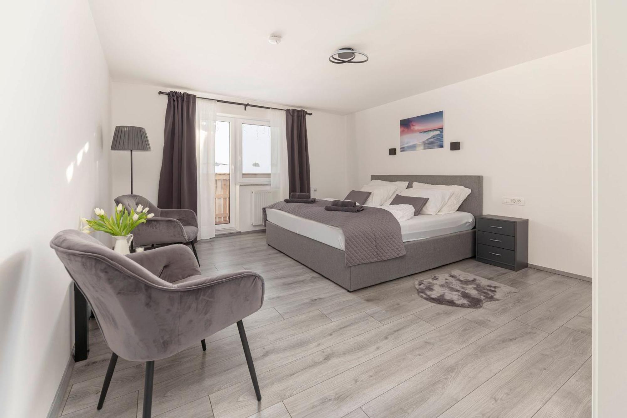 Deluxe Apartments 55 克拉尼斯卡戈拉 外观 照片